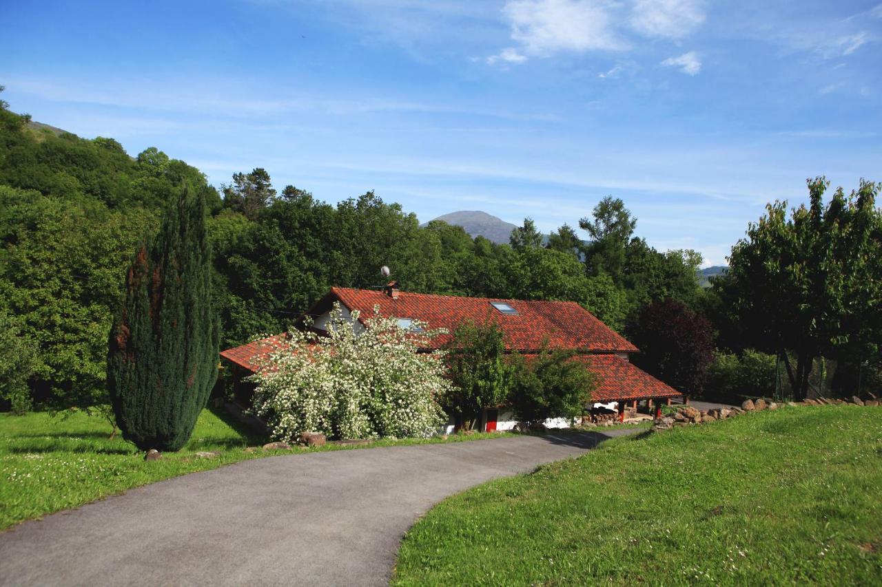 Casa Rural Malkornea Pension Maya del Baztán Buitenkant foto